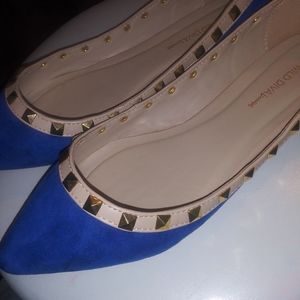 Blue Cream Stud Studded Gold Flats Shoes 9